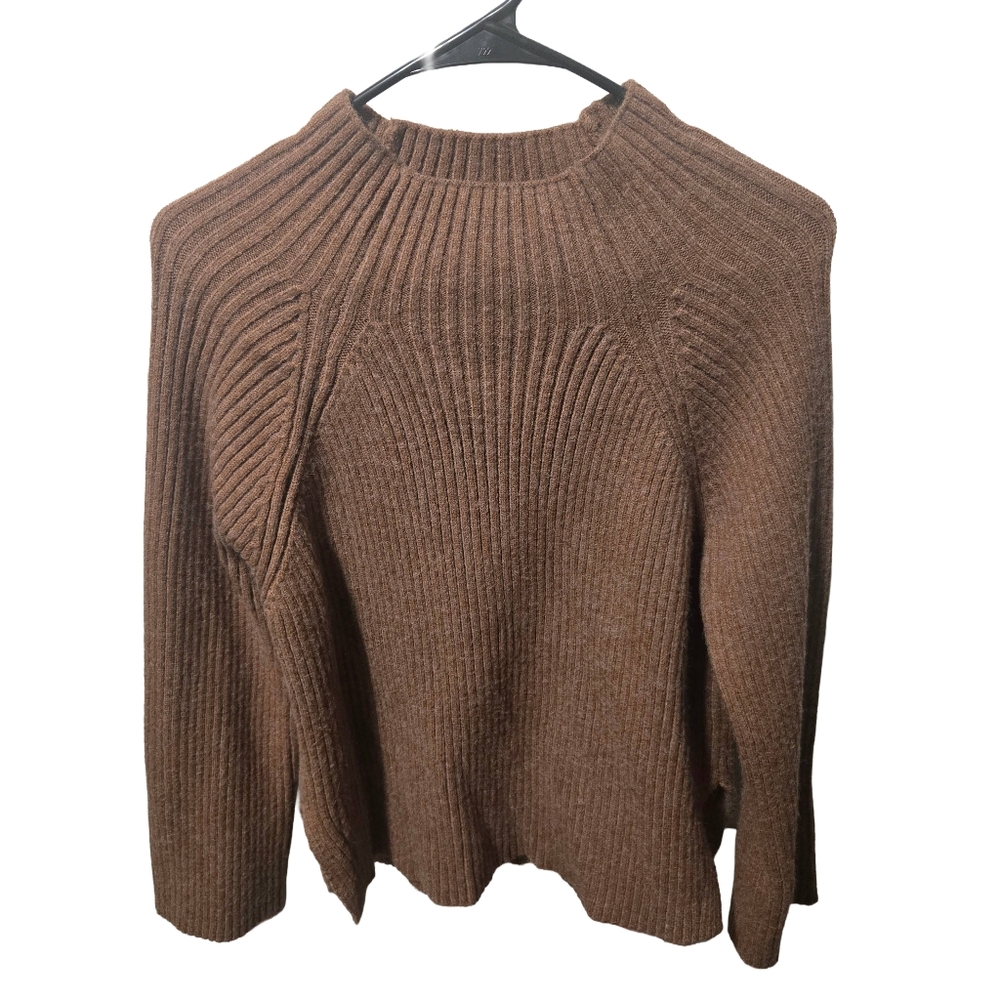 A new Day Tan Ribbed Sweater, Size Medium